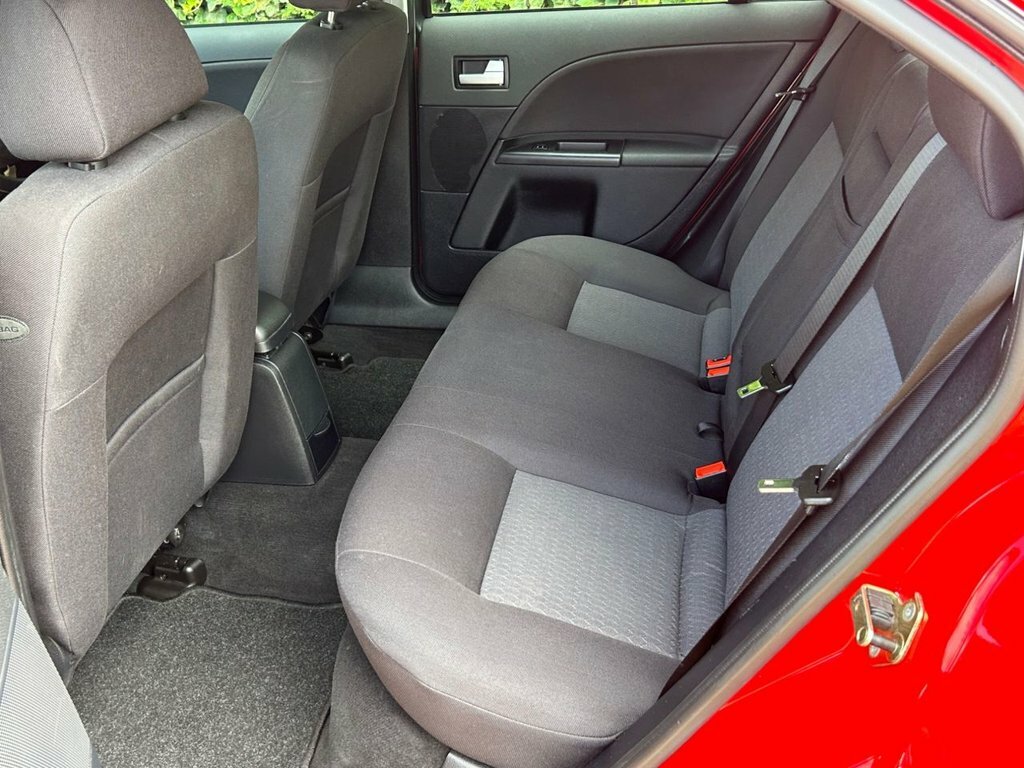 Ford Mondeo 1.8 Verona Blue #29