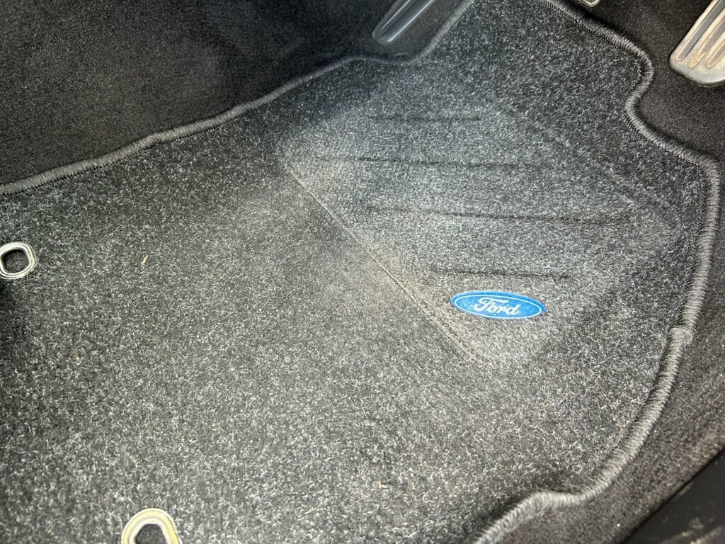 Ford Mondeo 1.8 Verona Blue #25