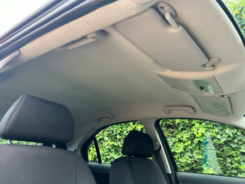 Ford Mondeo 1.8 Verona Blue #24