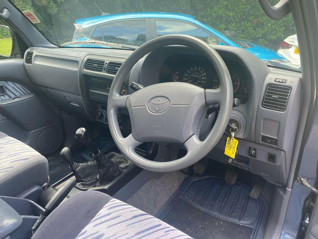 Toyota Land Cruiser Colorado 3.0 Td Colorado Import Silver #31