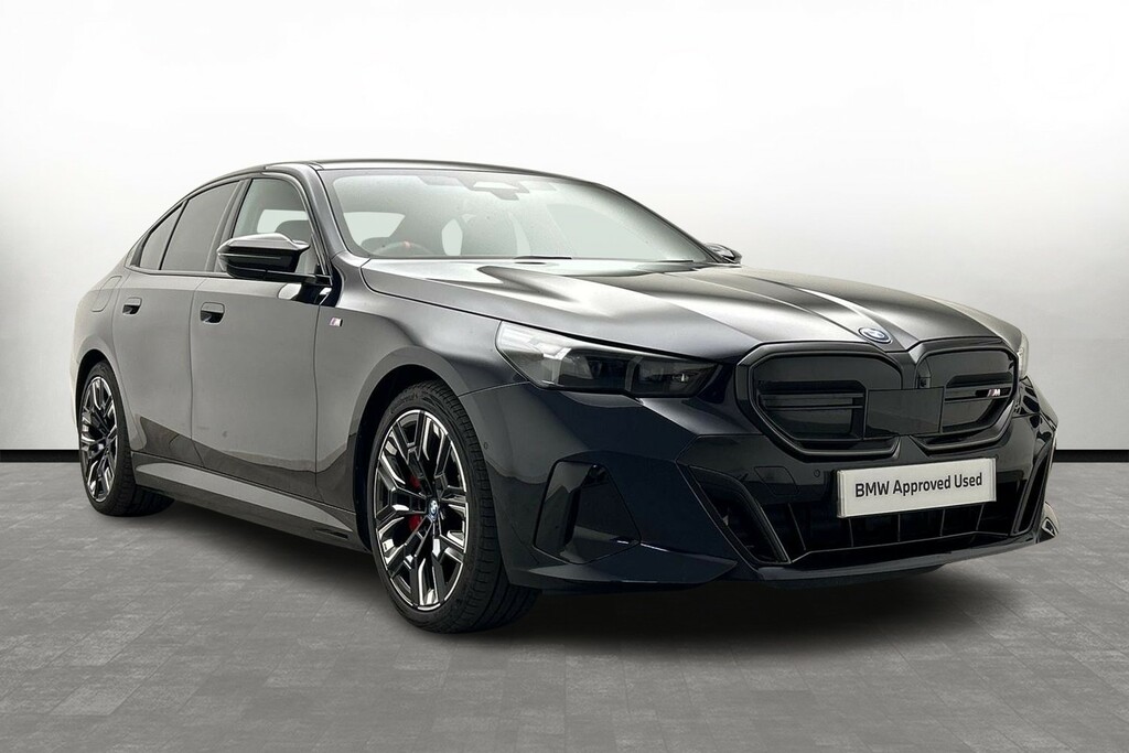 BMW M6 I5 M60 Xdrive White #1