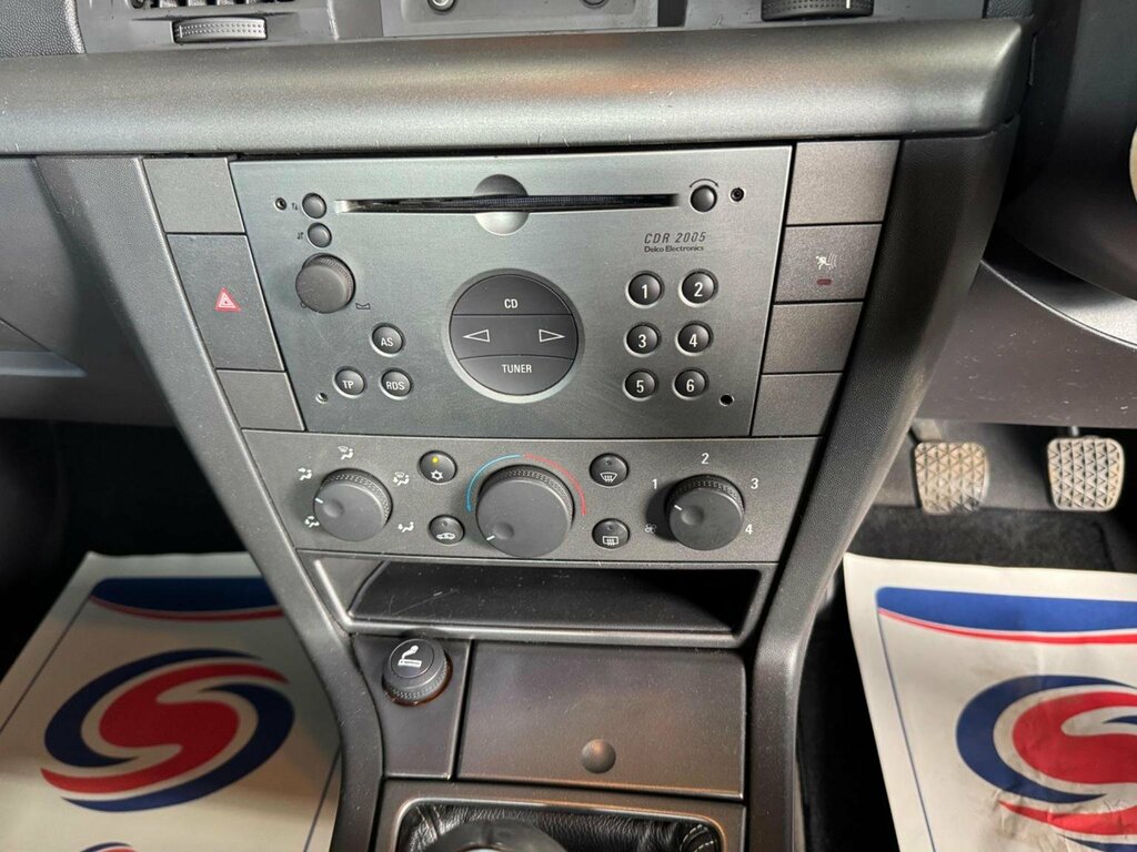 Vauxhall Vectra 1.8I 16V Active Silver #18