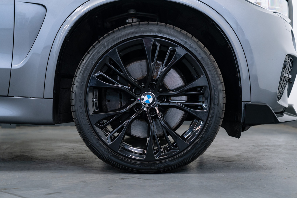 BMW X5 Diesel CK68CVO Grey #2