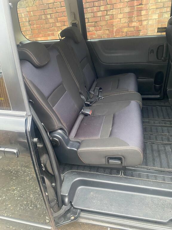 Nissan Serena Automatic #37