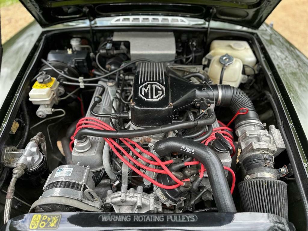 MG RV8   #39