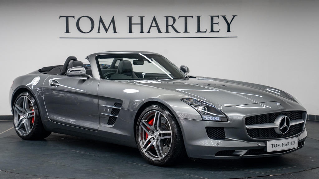 Mercedes-Benz SLS Gullwing Red #1
