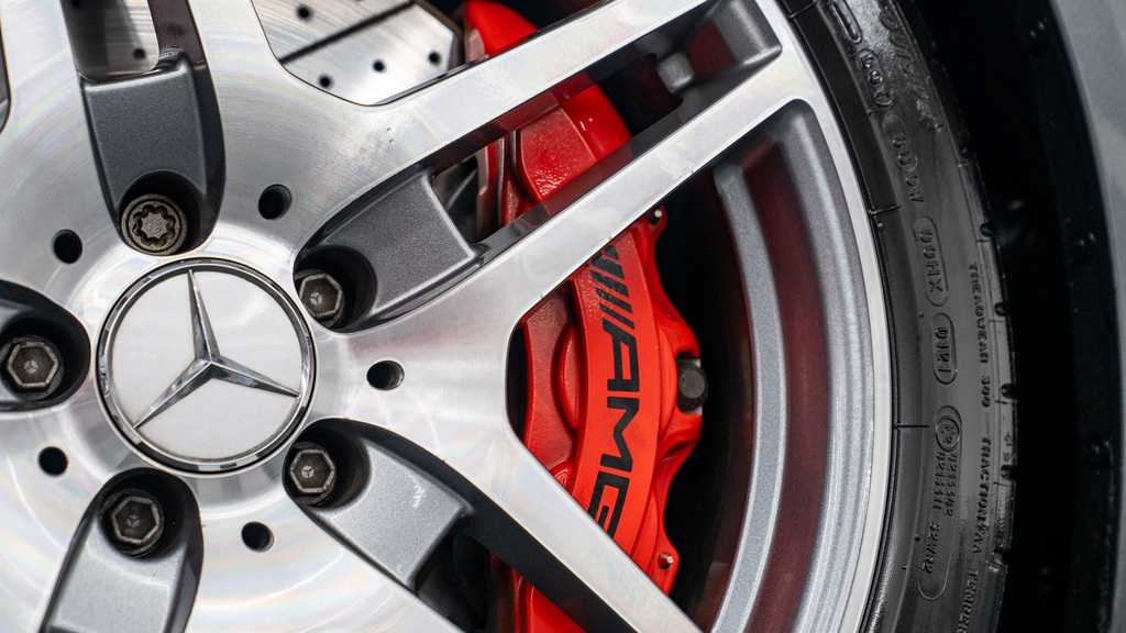 Mercedes-Benz SLS Gullwing Red #19
