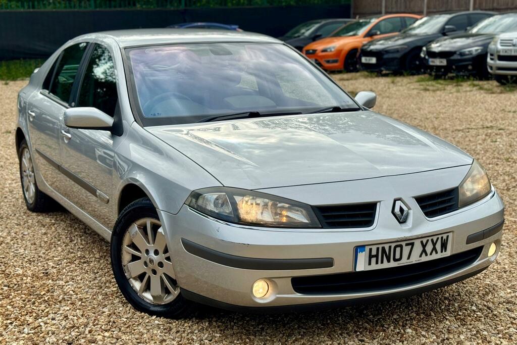 Renault Laguna 2.0 Dci Dynamique Euro 4 Black #1