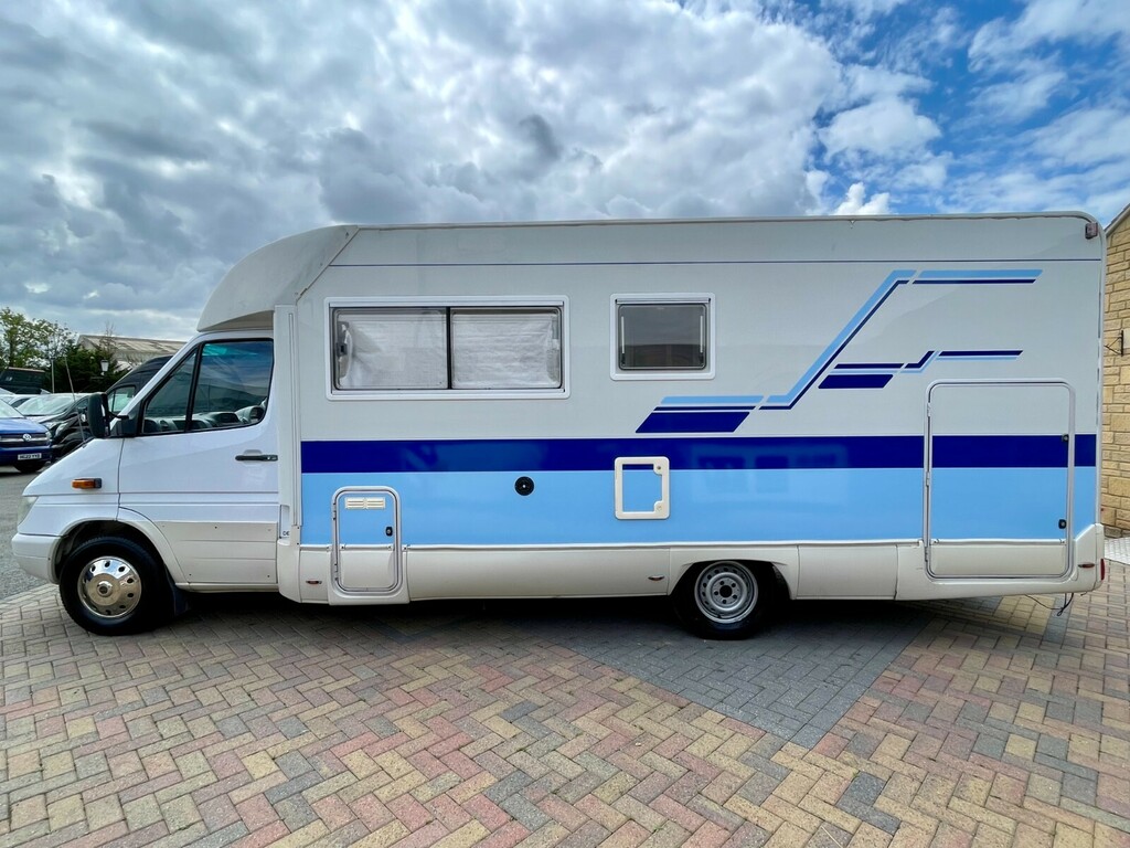 Mercedes-Benz Sprinter 2.2L Dropside Van White #7