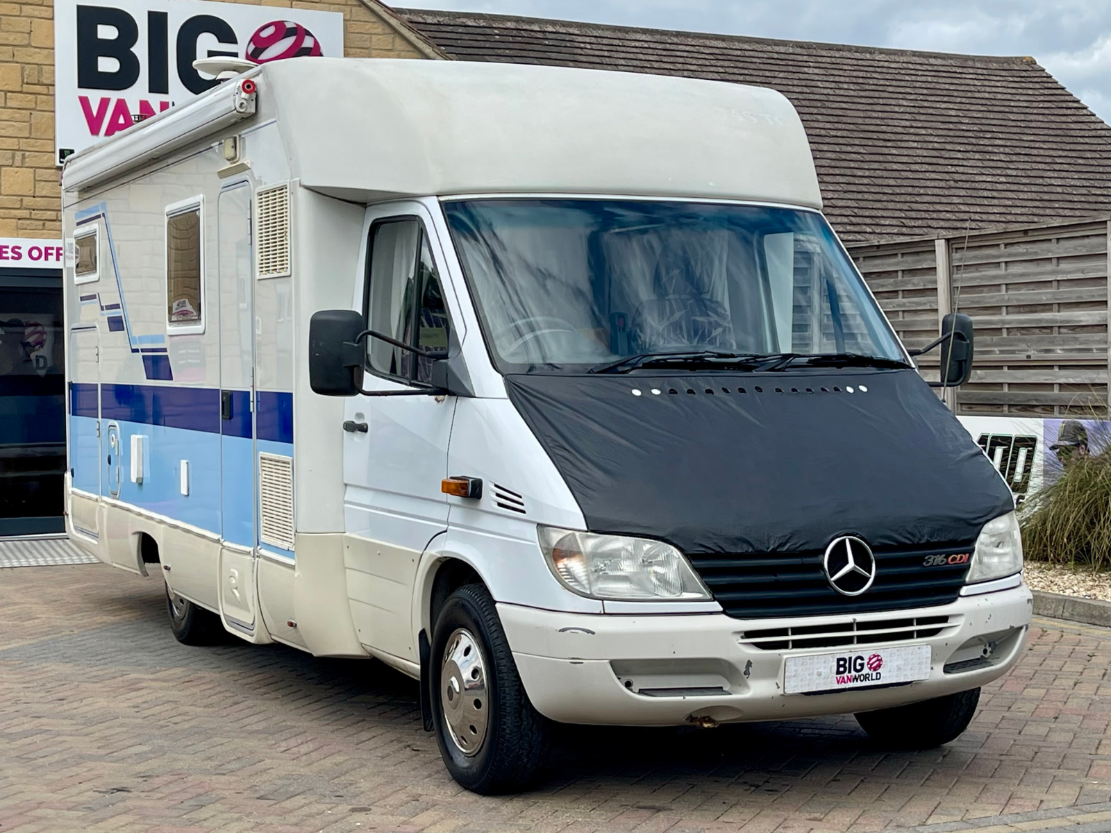 Mercedes-Benz Sprinter 2.2L Dropside Van White #2