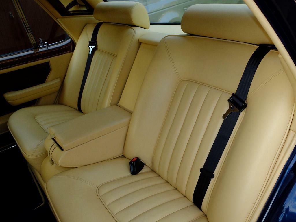 Rolls-Royce Silver Spur 6.8 V8 Blue #16
