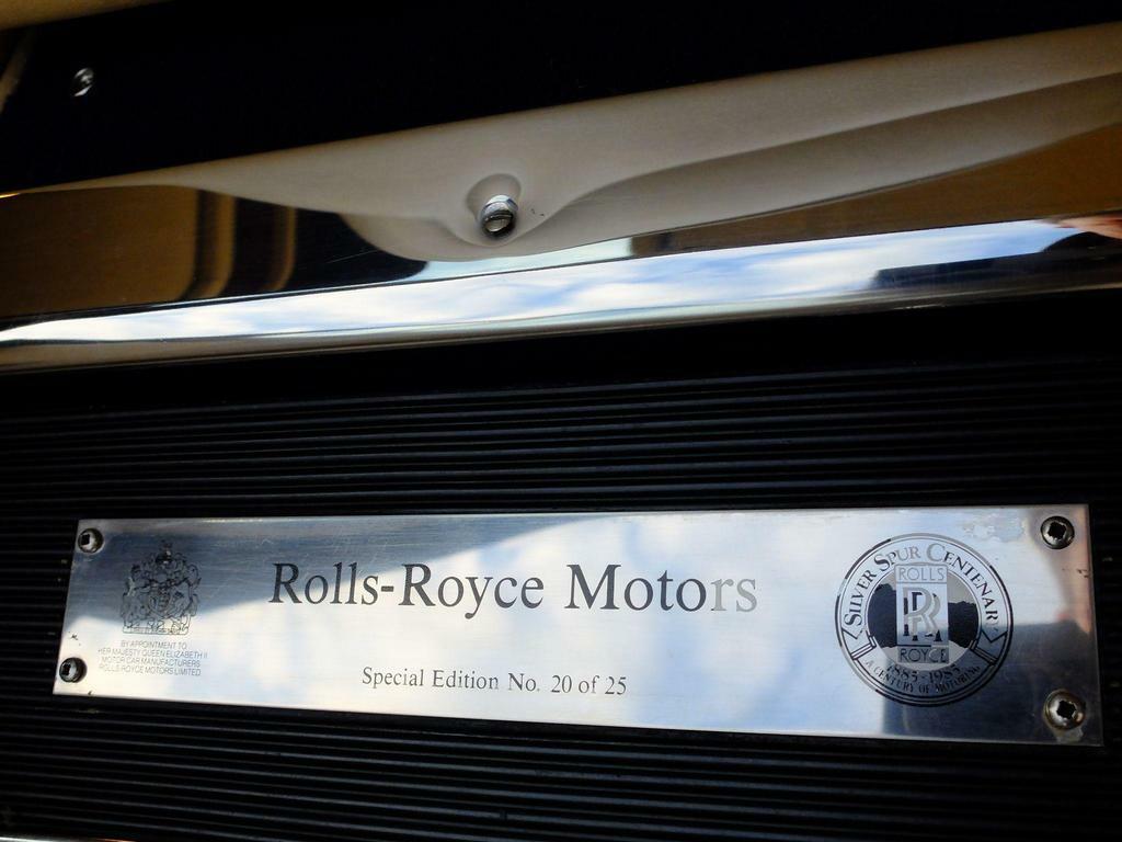 Rolls-Royce Silver Spur 6.8 V8 Blue #22