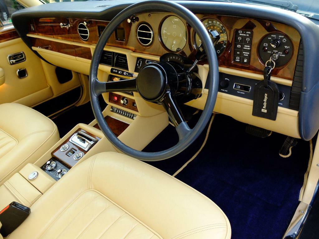 Rolls-Royce Silver Spur 6.8 V8 Blue #7