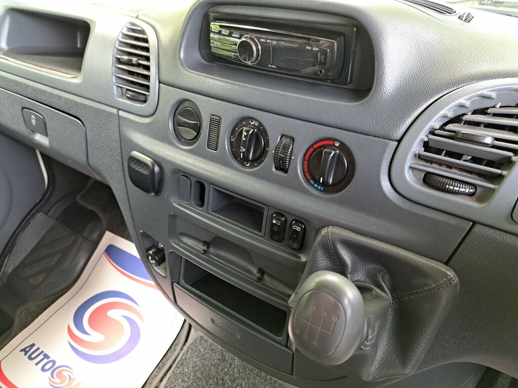 Mercedes-Benz Sprinter Mpv White #6