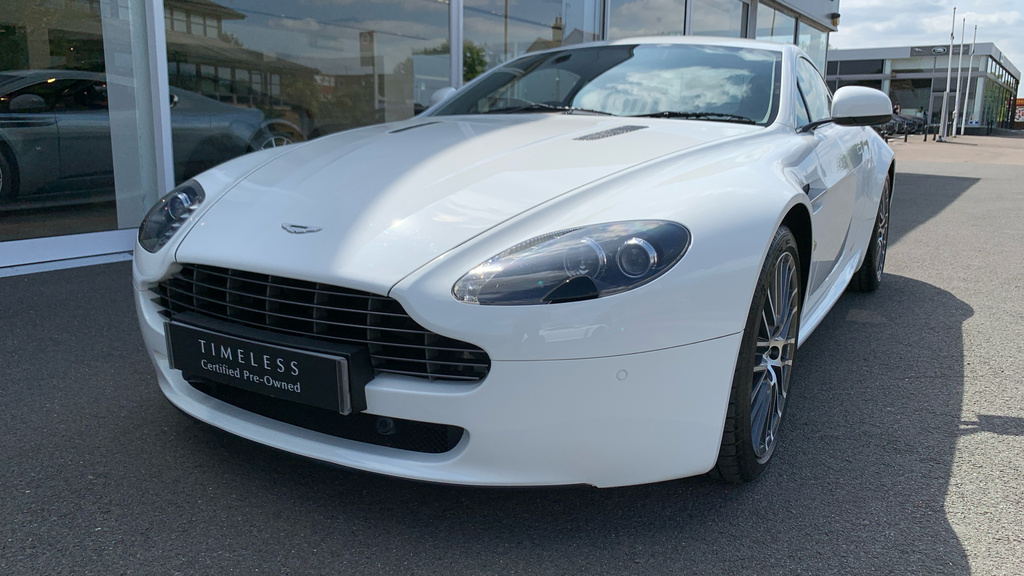 Aston Martin V8 Hatchback Silver #18
