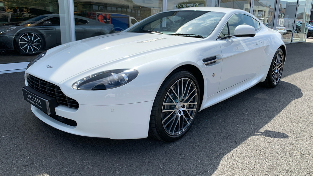 Aston Martin V8 Hatchback Silver #17
