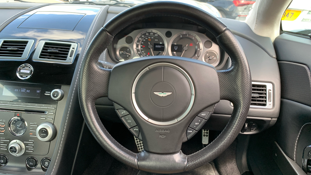 Aston Martin V8 Hatchback Silver #11