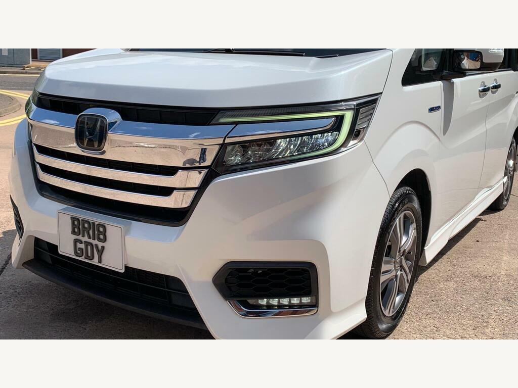 Honda StepWagon Spada 2.0 Hybrid 7 Seats Silver #4