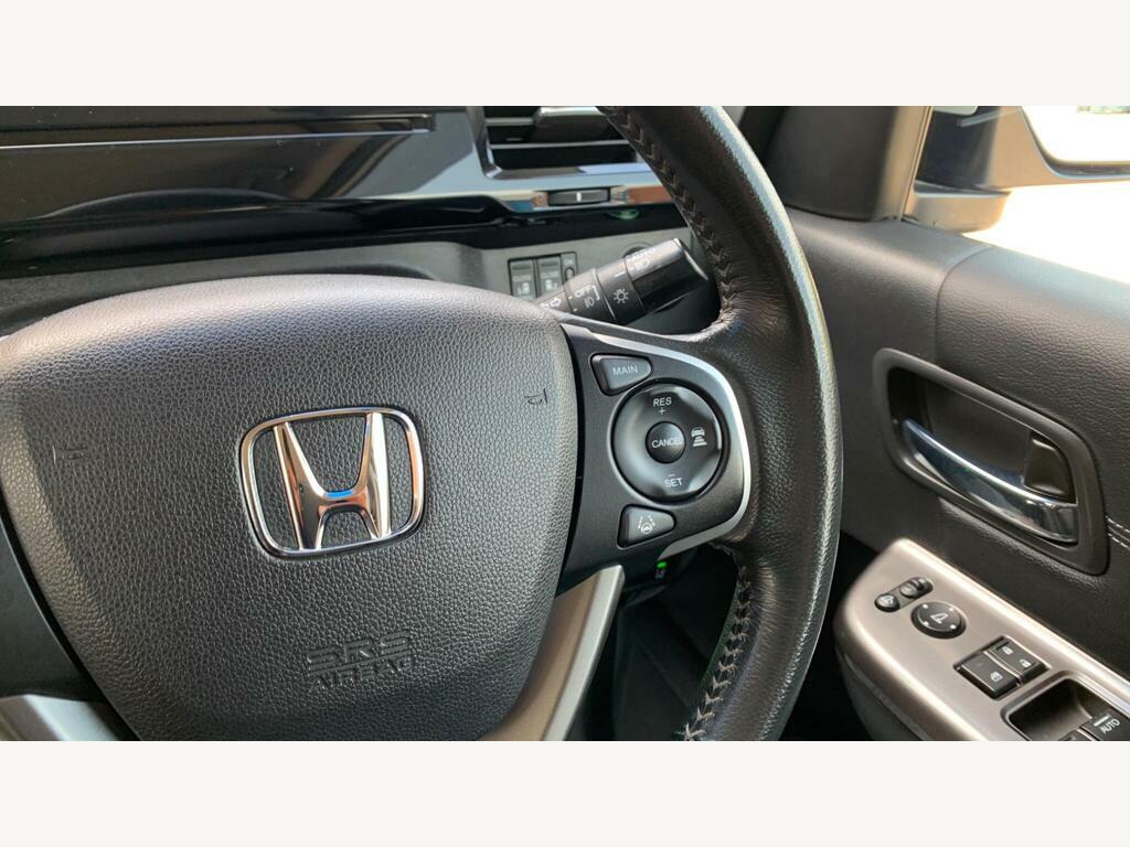 Honda StepWagon Spada 2.0 Hybrid 7 Seats Silver #62
