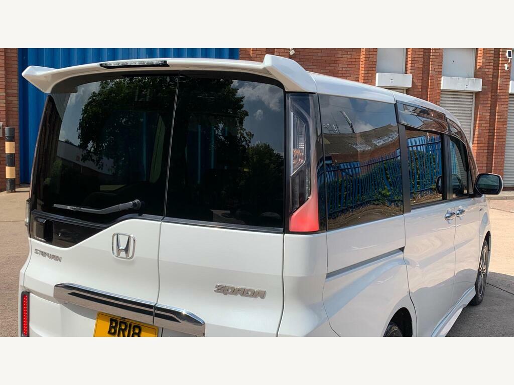 Honda StepWagon Spada 2.0 Hybrid 7 Seats Silver #16