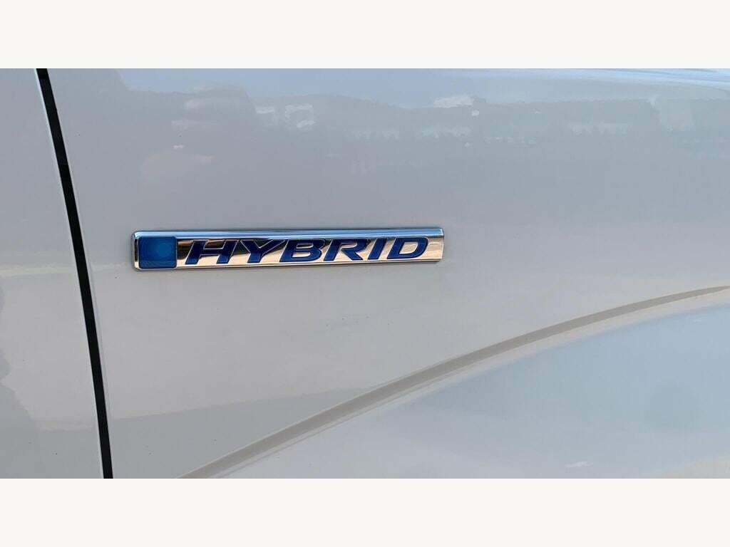 Honda StepWagon Spada 2.0 Hybrid 7 Seats Silver #17