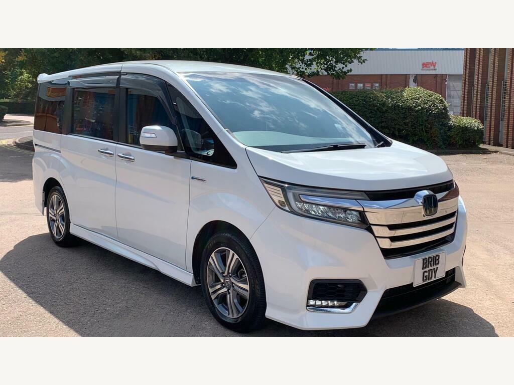 Honda StepWagon Spada 2.0 Hybrid 7 Seats Silver #1