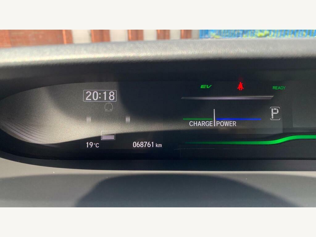 Honda StepWagon Spada 2.0 Hybrid 7 Seats Silver #81