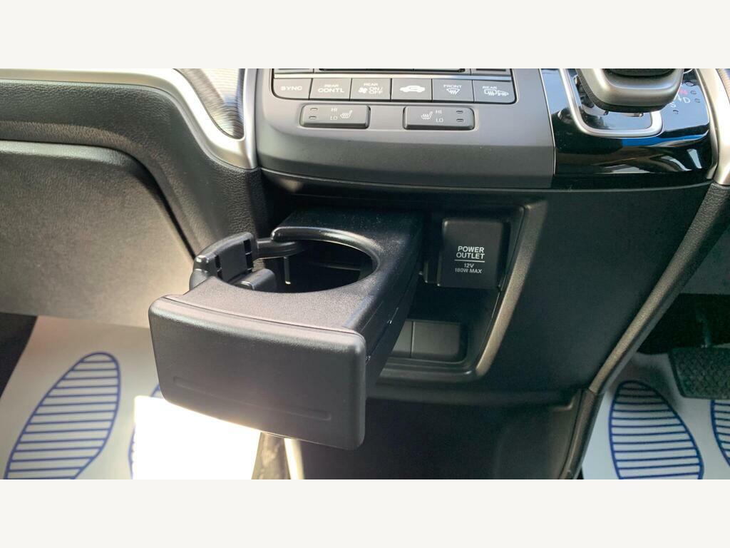 Honda StepWagon Spada 2.0 Hybrid 7 Seats Silver #59