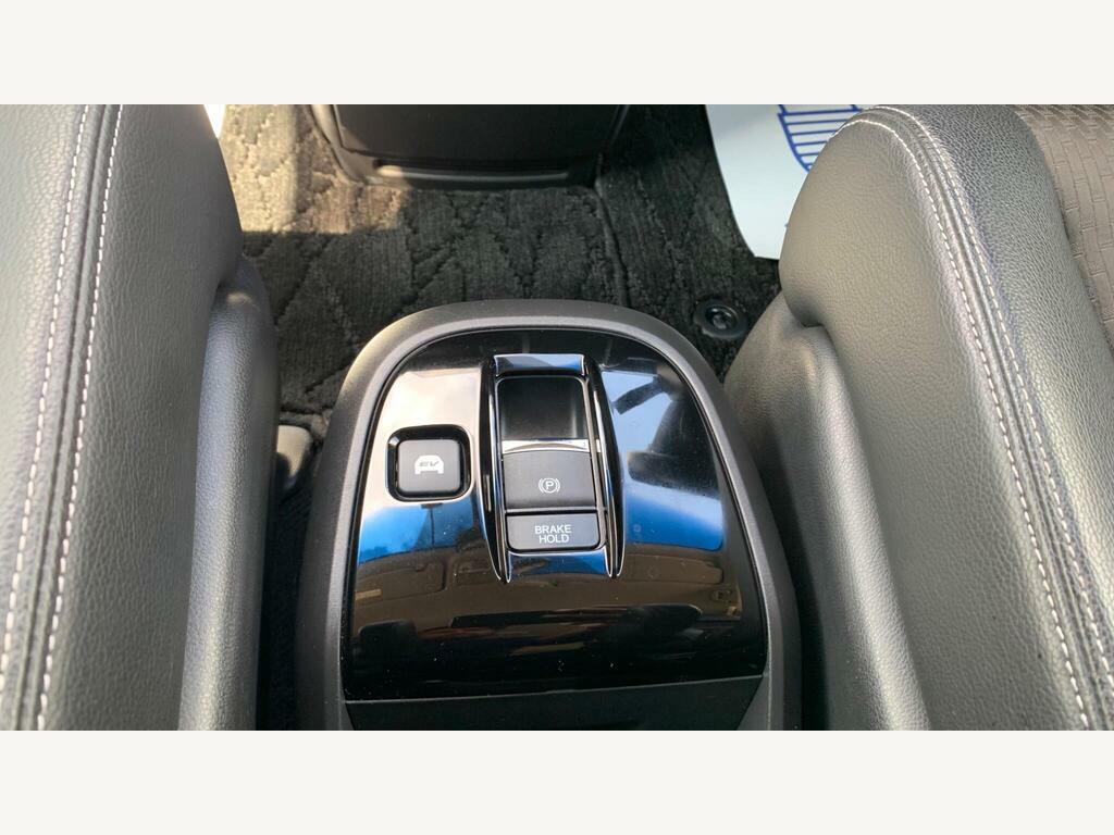 Honda StepWagon Spada 2.0 Hybrid 7 Seats Silver #57