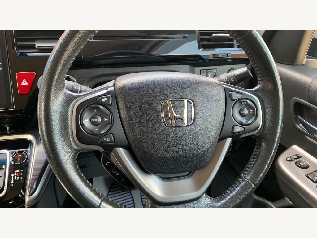 Honda StepWagon Spada 2.0 Hybrid 7 Seats Silver #63
