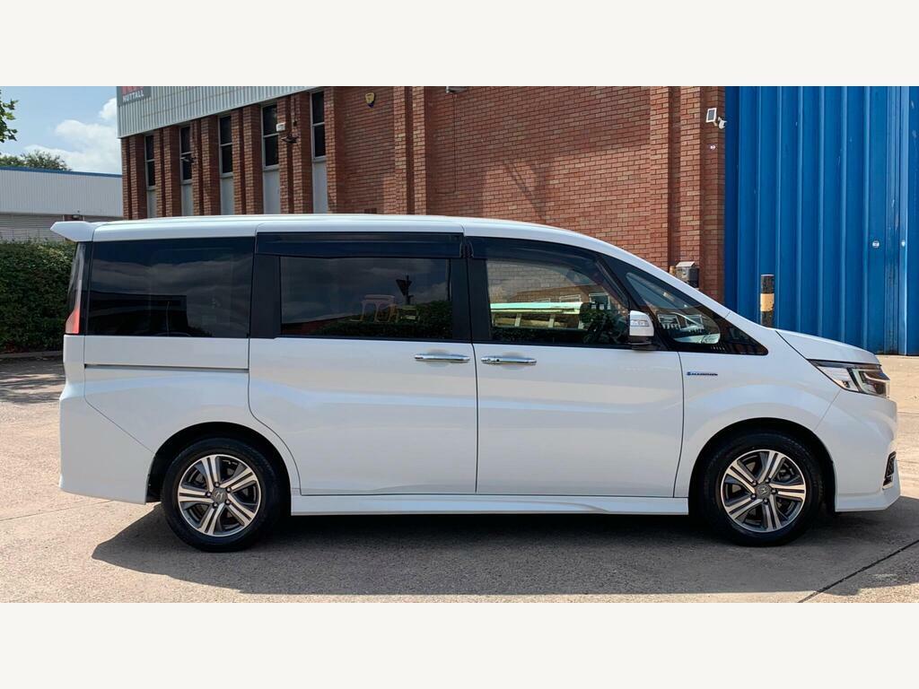 Honda StepWagon Spada 2.0 Hybrid 7 Seats Silver #7