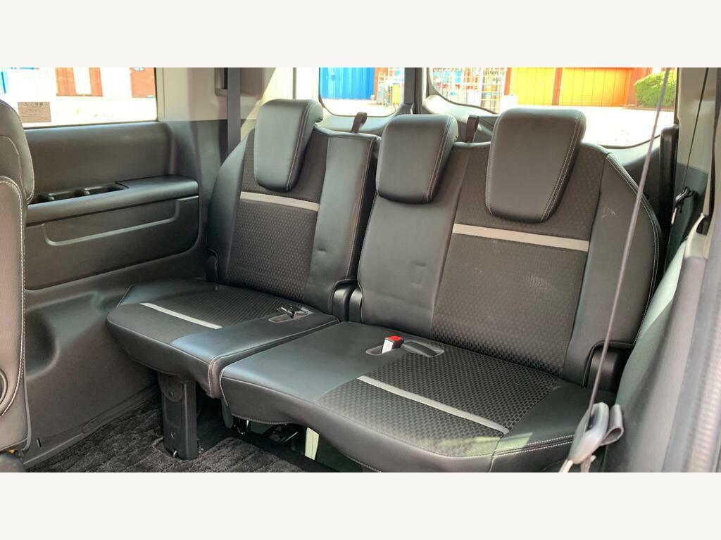 Honda StepWagon Spada 2.0 Hybrid 7 Seats Silver #51