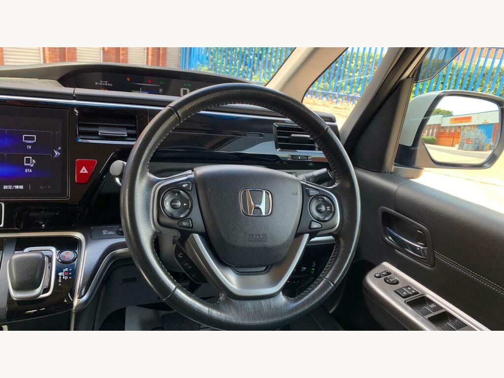 Honda StepWagon Spada 2.0 Hybrid 7 Seats Silver #55