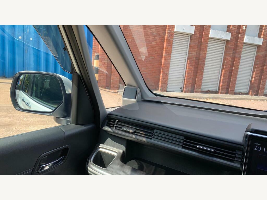 Honda StepWagon Spada 2.0 Hybrid 7 Seats Silver #67