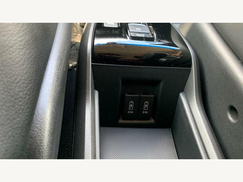 Honda StepWagon Spada 2.0 Hybrid 7 Seats Silver #56