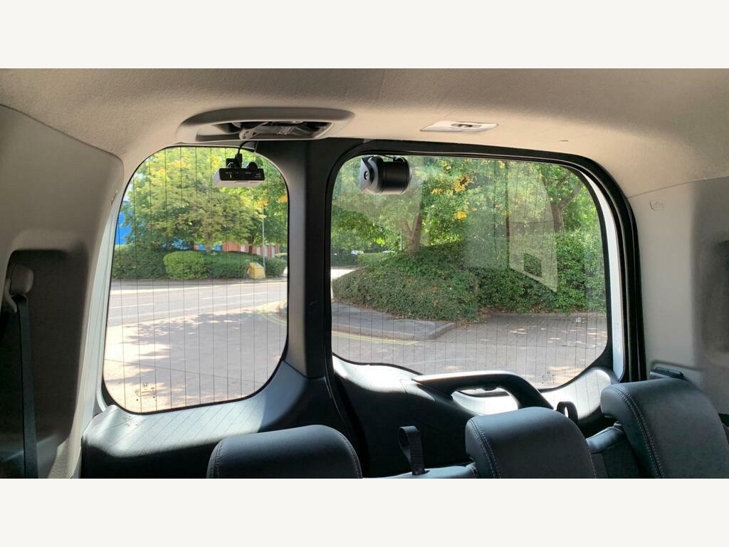Honda StepWagon Spada 2.0 Hybrid 7 Seats Silver #39