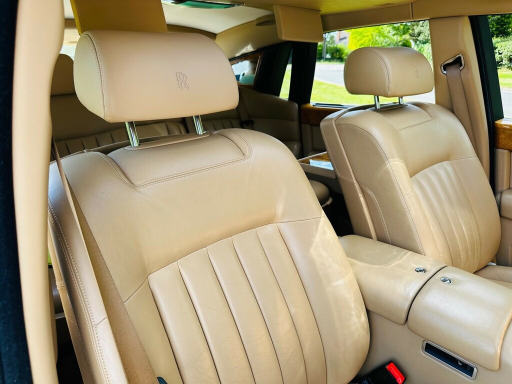 Rolls-Royce Phantom Saloon Black #59