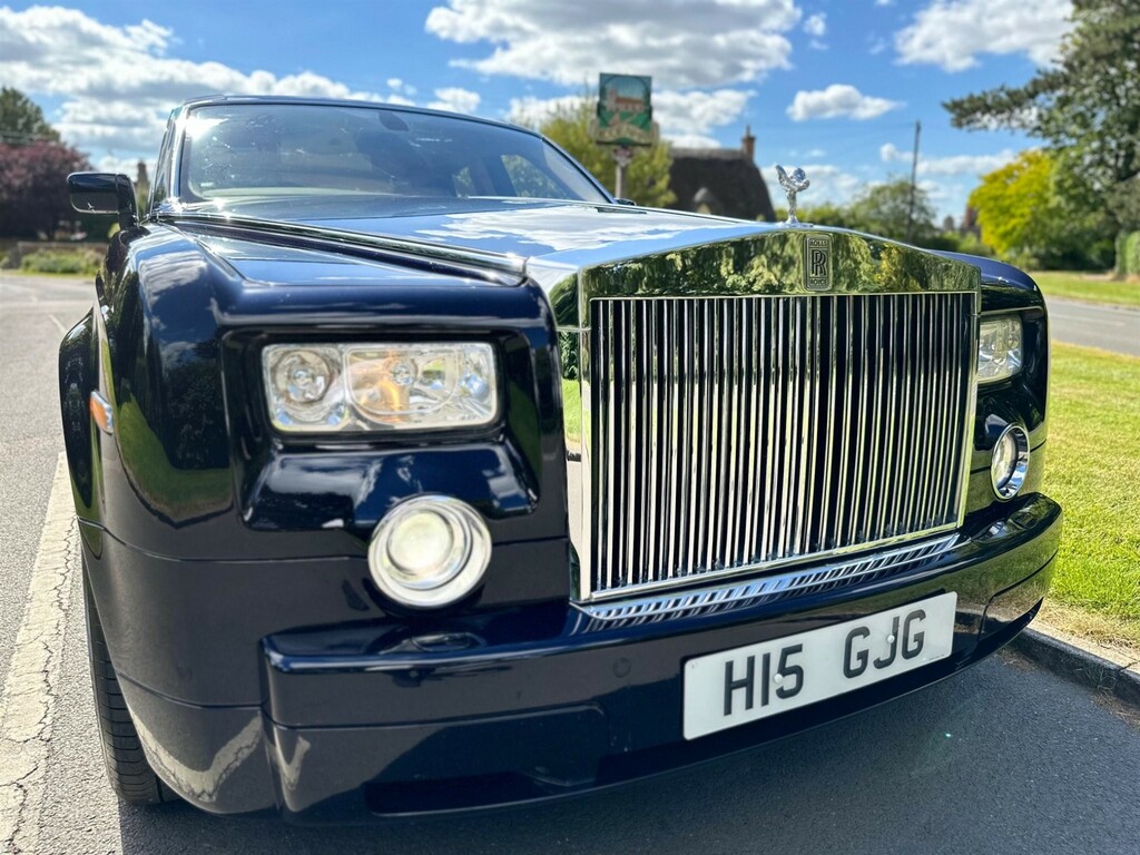 Rolls-Royce Phantom Saloon Black #13