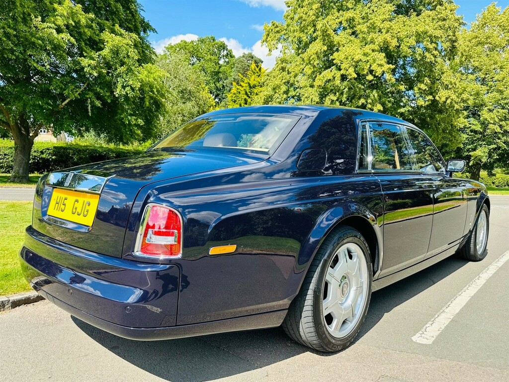 Rolls-Royce Phantom Saloon Black #4