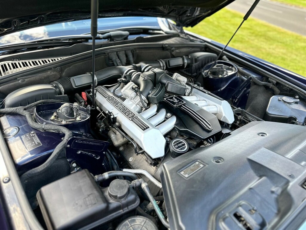 Rolls-Royce Phantom Saloon Black #42