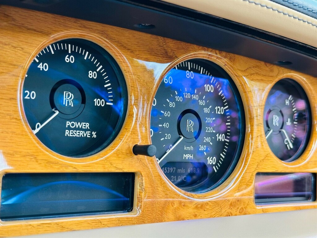 Rolls-Royce Phantom Saloon Black #93
