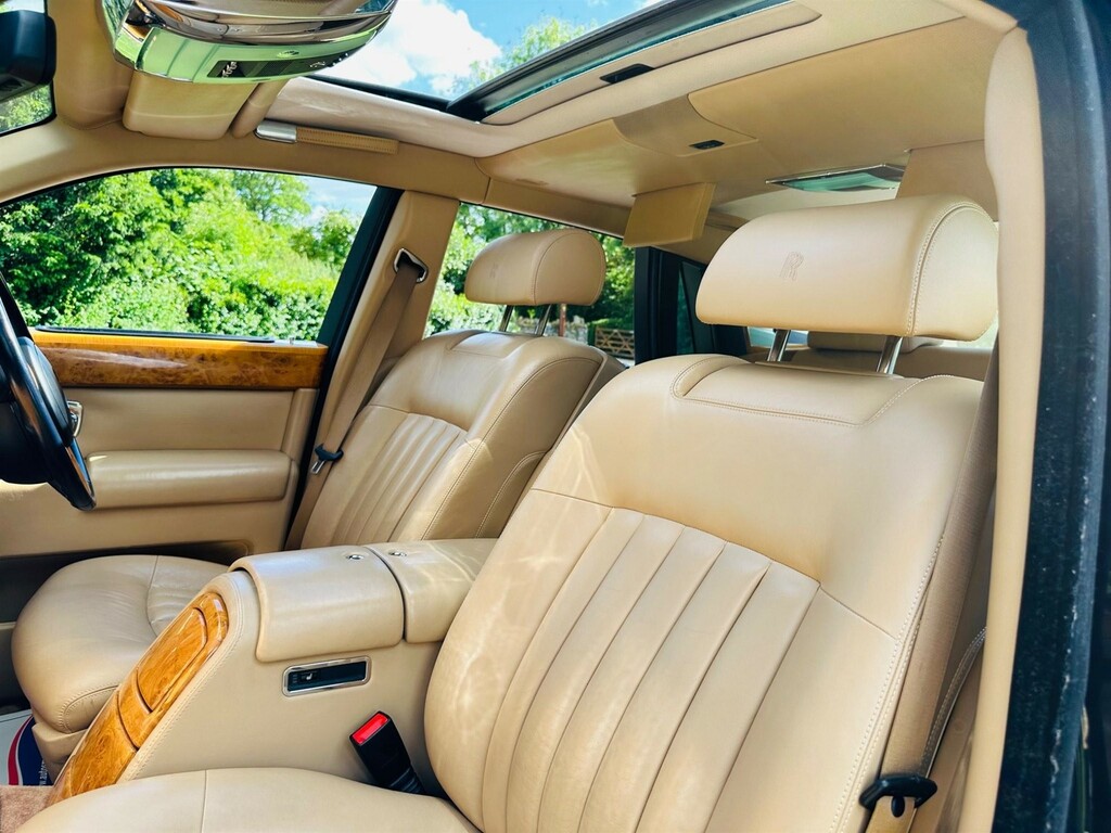 Rolls-Royce Phantom Saloon Black #62