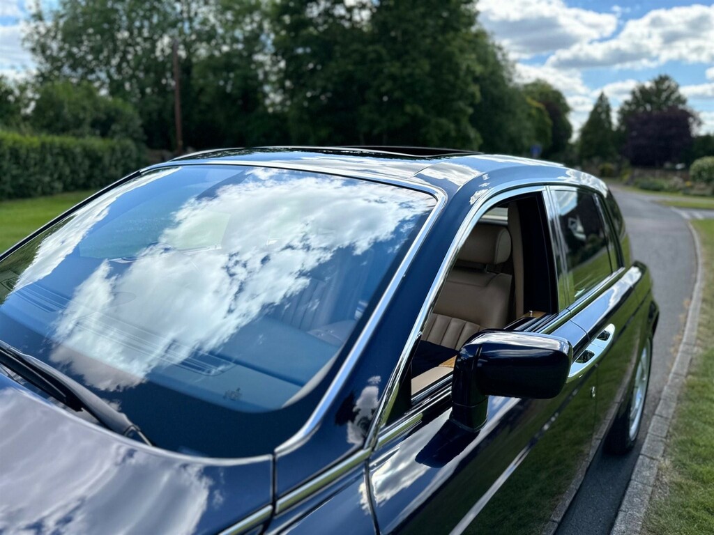 Rolls-Royce Phantom Saloon Black #22