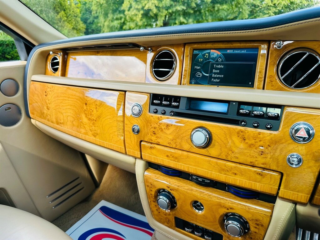 Rolls-Royce Phantom Saloon Black #88