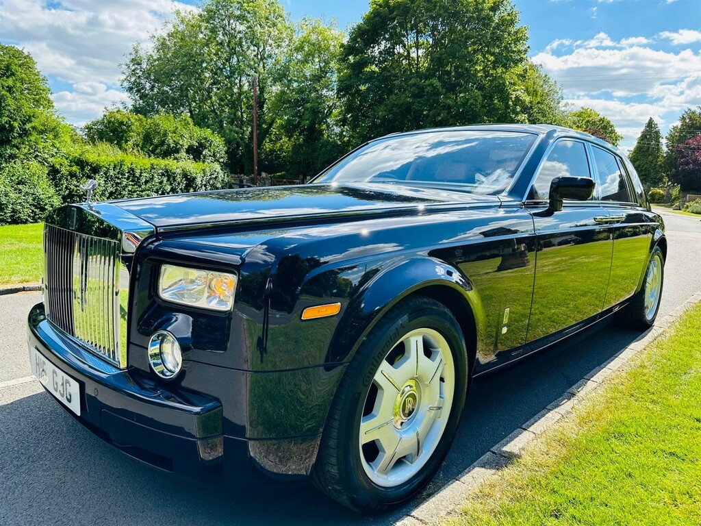 Rolls-Royce Phantom Saloon Black #8