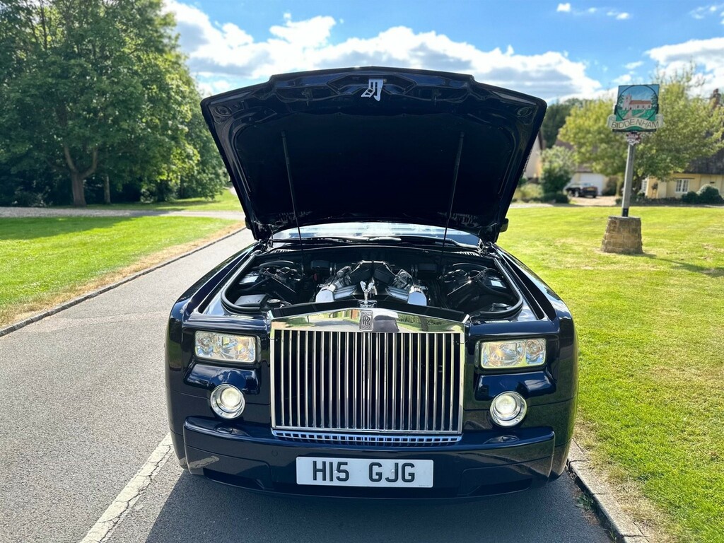 Rolls-Royce Phantom Saloon Black #39