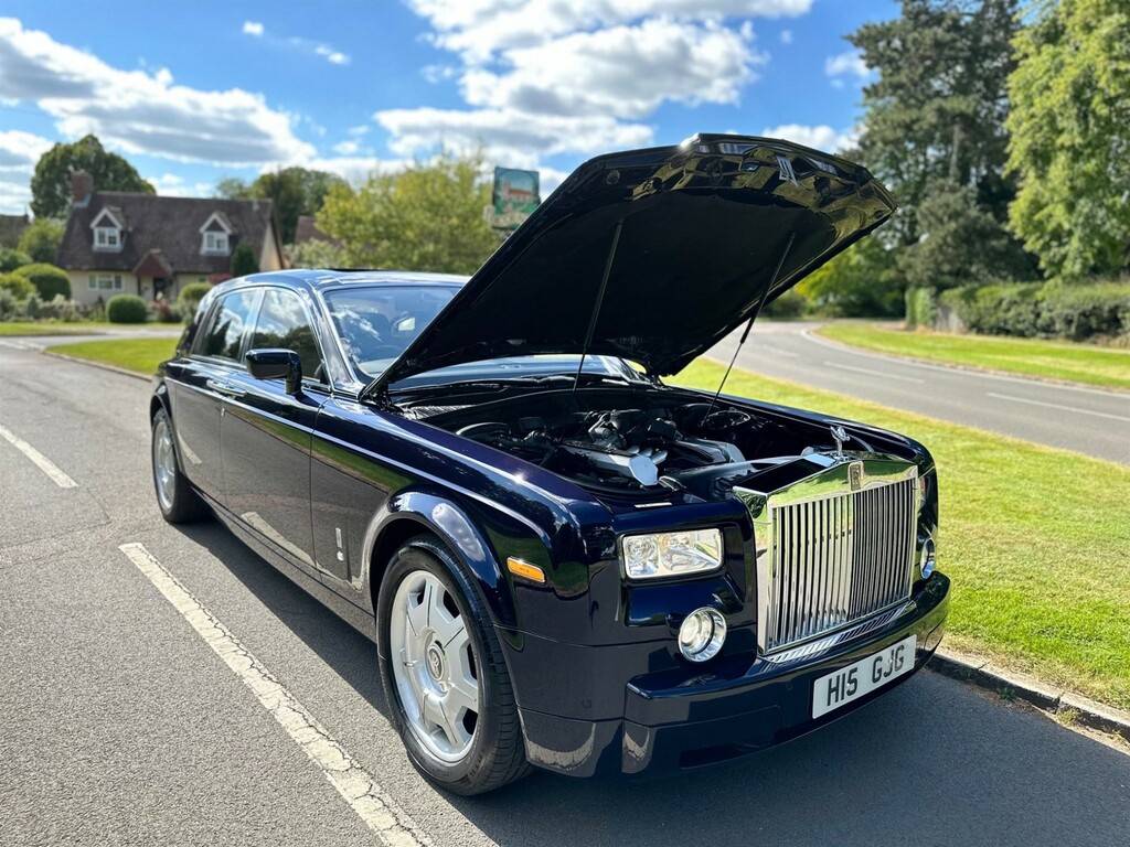 Rolls-Royce Phantom Saloon Black #38