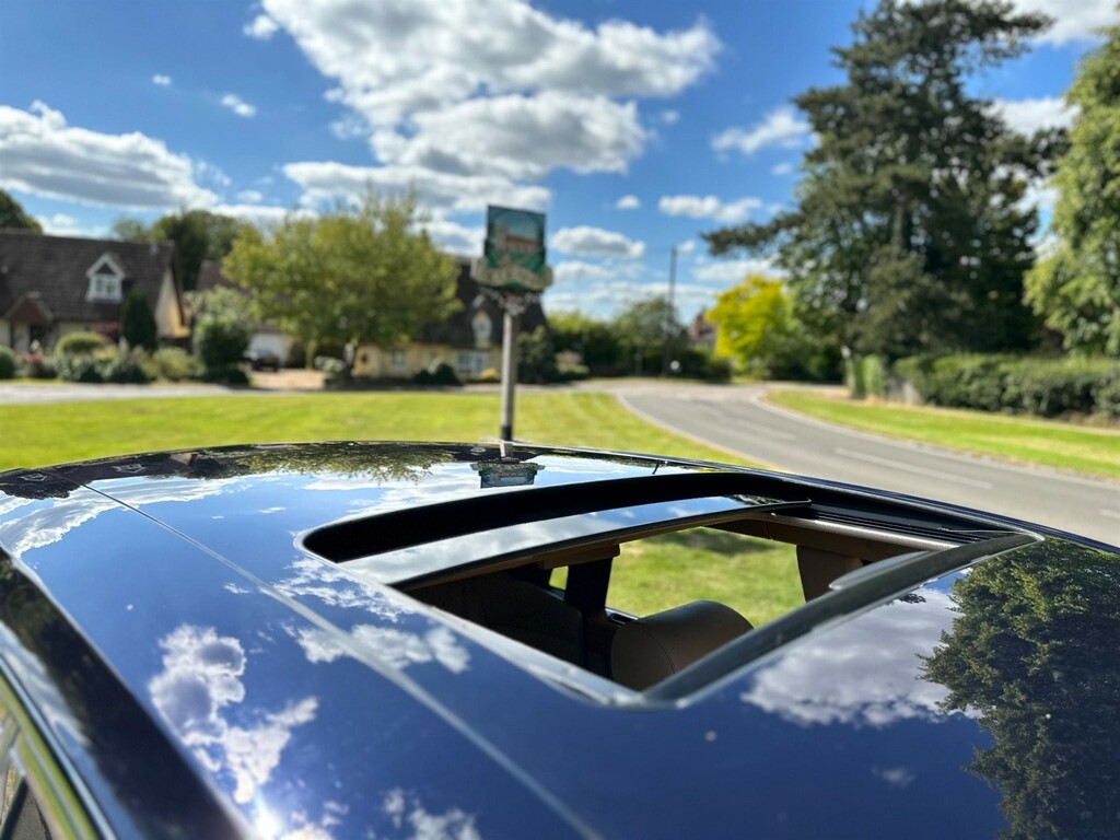 Rolls-Royce Phantom Saloon Black #37