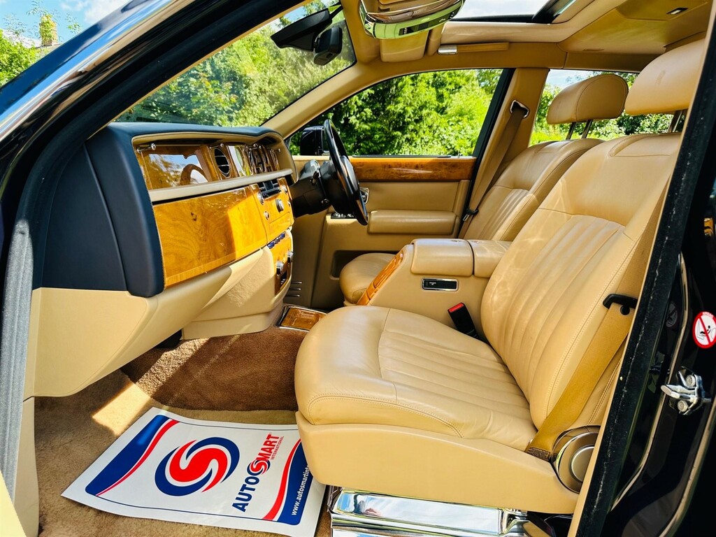 Rolls-Royce Phantom Saloon Black #61