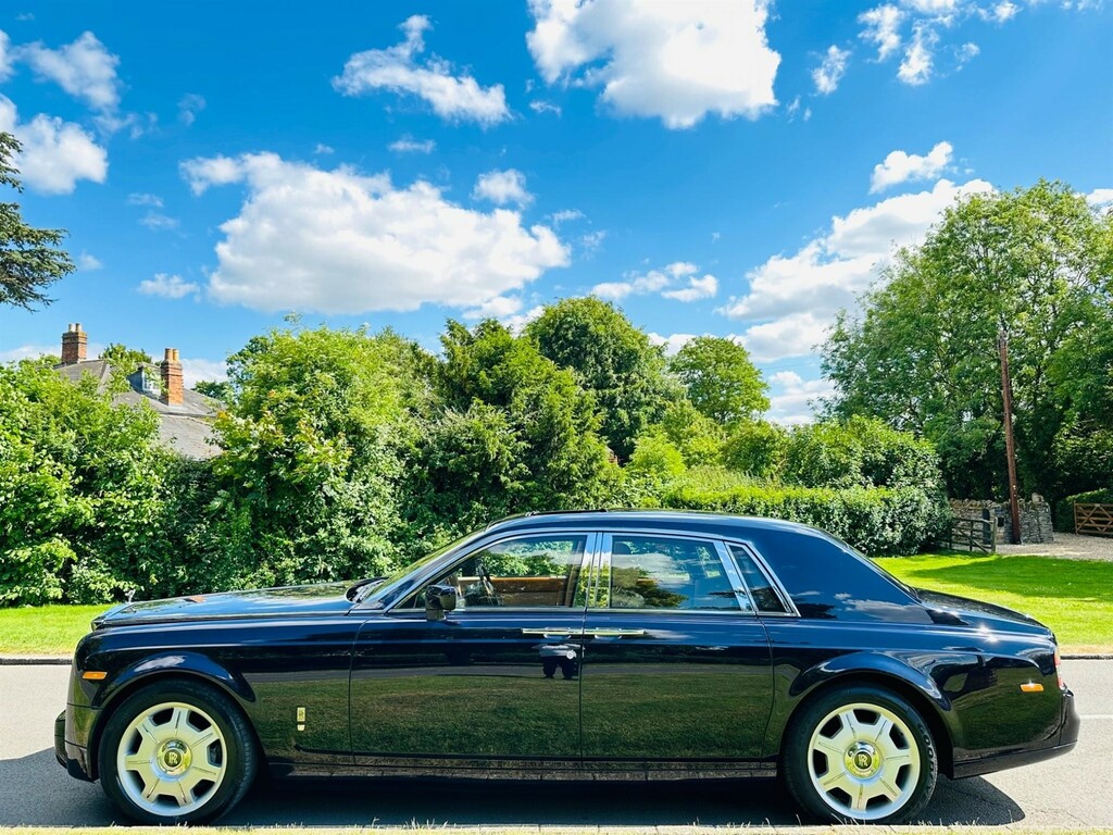 Rolls-Royce Phantom Saloon Black #7